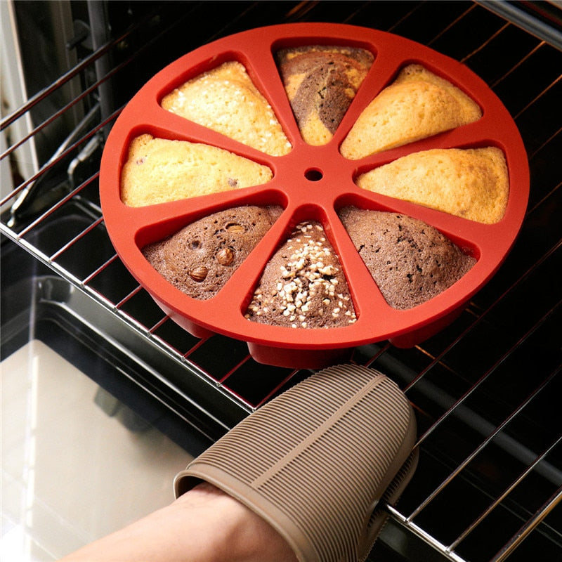 Non-Stick Silicone Cake Mold – Flexible Baking Pan for Oven & Microwave